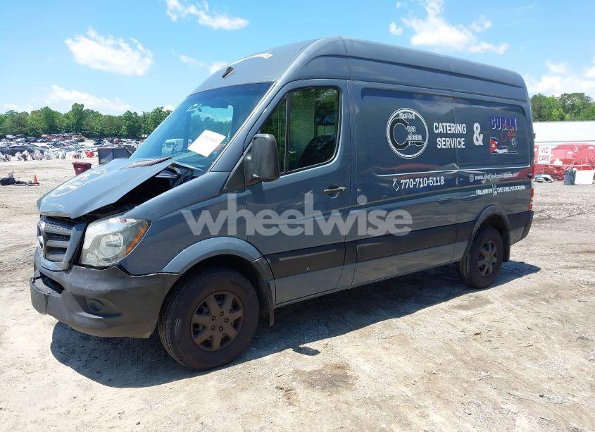 Photo 2 of 2018 Mercedes-benz Sprinter 2500 STANDARD ROOF V6 (VIN WD3PE7CD9JP640248)