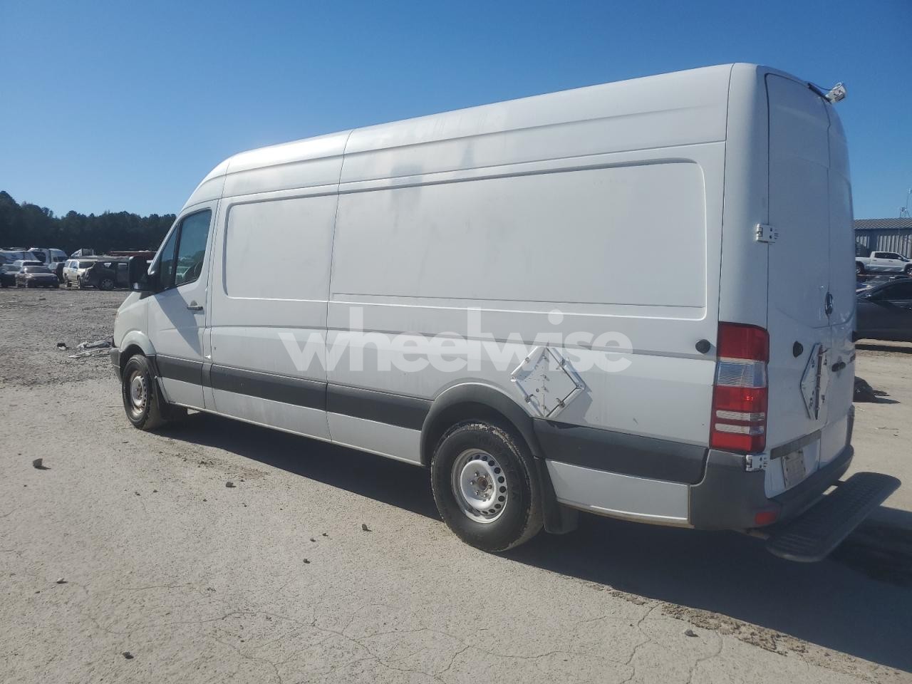 Photo 2 of 2011 MERCEDES BENZ SPRINTER DELIVERY VAN (VIN WD3PE8CB8B5580402)