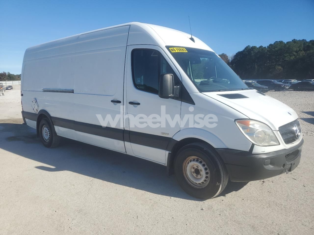 Photo 4 of 2011 MERCEDES BENZ SPRINTER DELIVERY VAN (VIN WD3PE8CB8B5580402)
