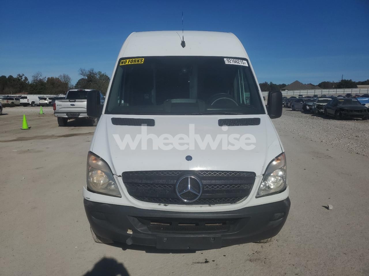 Photo 5 of 2011 MERCEDES BENZ SPRINTER DELIVERY VAN (VIN WD3PE8CB8B5580402)