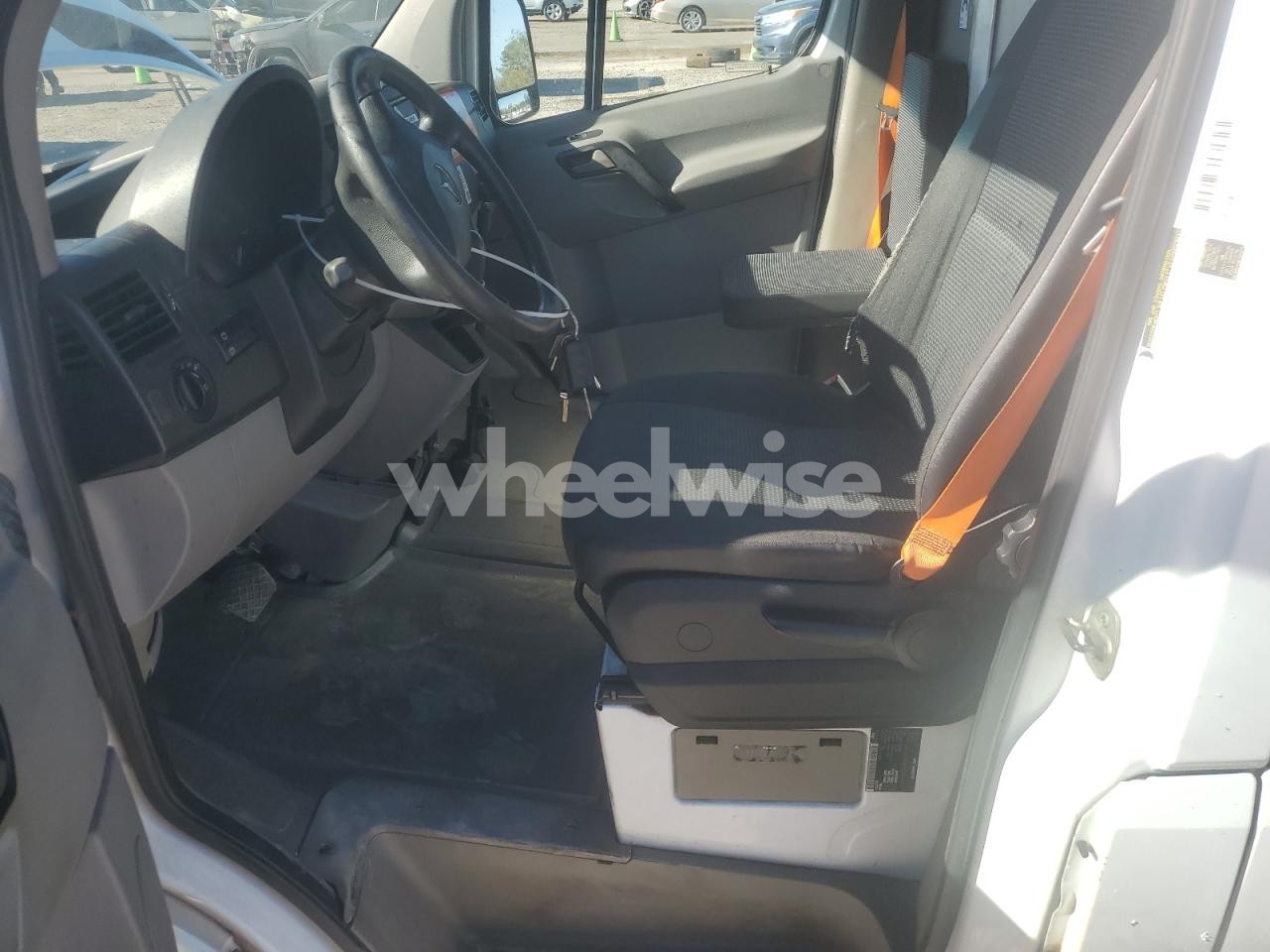 Photo 7 of 2011 MERCEDES BENZ SPRINTER DELIVERY VAN (VIN WD3PE8CB8B5580402)