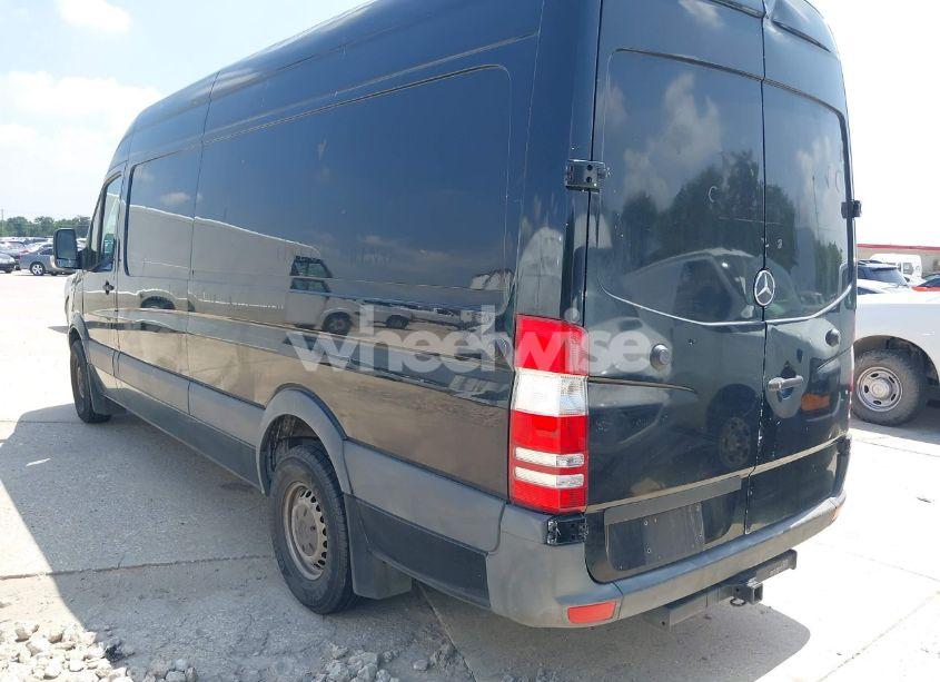 Photo 3 of 2010 Mercedes-benz Sprinter VAN 2500 HIGH ROOF (VIN WD3PE8CC0A5424068)