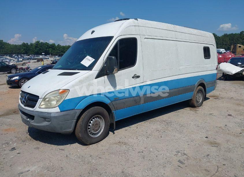 Photo 2 of 2010 Mercedes-benz Sprinter VAN 2500 HIGH ROOF (VIN WD3PE8CC0A5430498)
