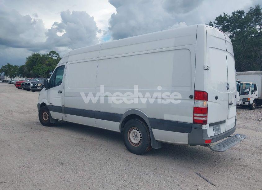 Photo 3 of 2015 Mercedes-benz Sprinter 2500 HIGH ROOF (VIN WD3PE8DB4FP127306)