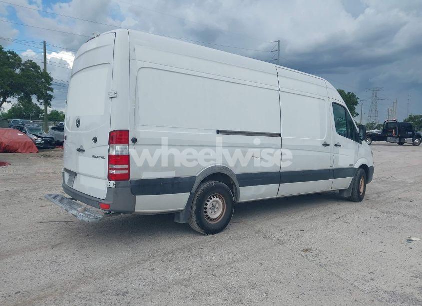 Photo 4 of 2015 Mercedes-benz Sprinter 2500 HIGH ROOF (VIN WD3PE8DB4FP127306)