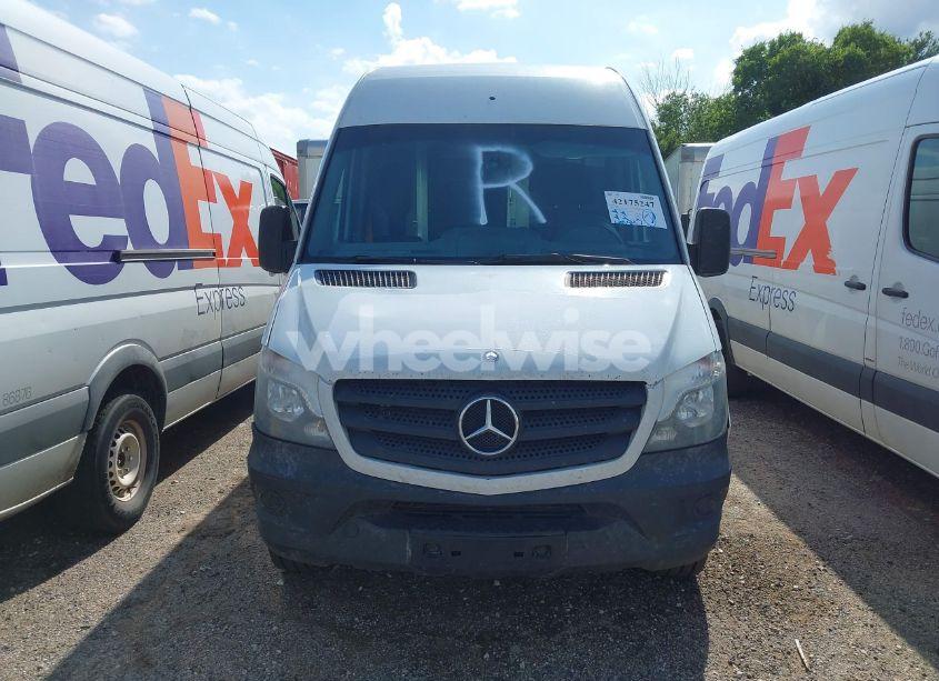 Photo 12 of 2015 Mercedes-benz Sprinter 2500 HIGH ROOF (VIN WD3PE8DB5FP125483)
