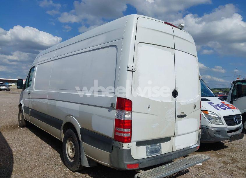 Photo 3 of 2015 Mercedes-benz Sprinter 2500 HIGH ROOF (VIN WD3PE8DB5FP125483)