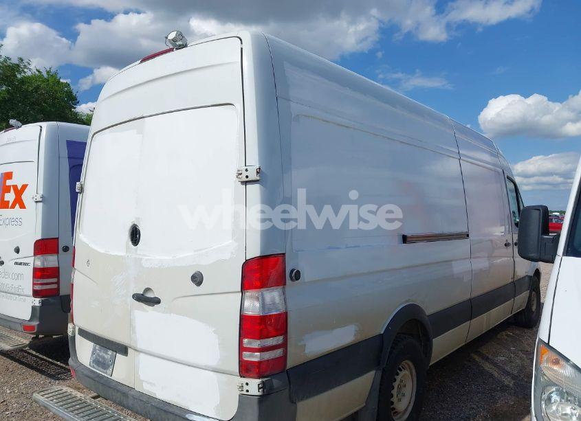 Photo 4 of 2015 Mercedes-benz Sprinter 2500 HIGH ROOF (VIN WD3PE8DB5FP125483)