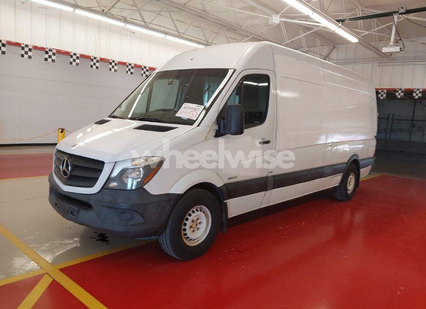Photo 2 of 2015 Mercedes-benz Sprinter 2500 HIGH ROOF (VIN WD3PE8DB8FP136431)