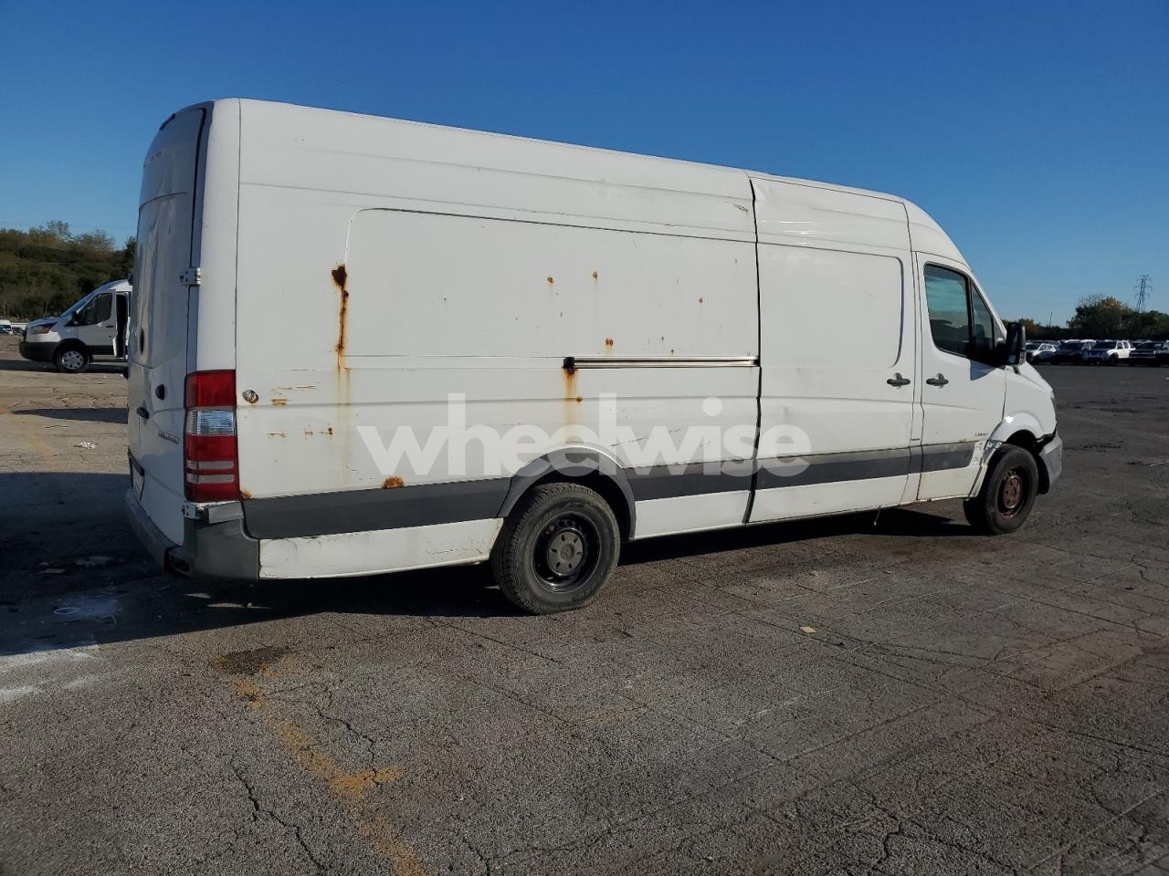 Photo 3 of 2014 MERCEDES BENZ SPRINTER DELIVERY TRUCK (VIN WD3PE8DC7E5832622)