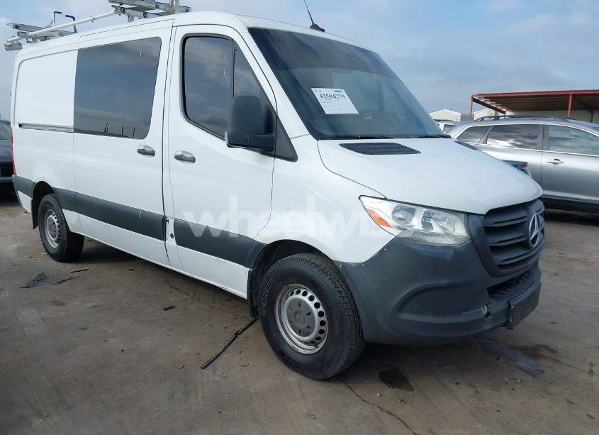 2019 Mercedes-benz Sprinter 2500 (VIN WD3PF0CD5KP037660) main photo