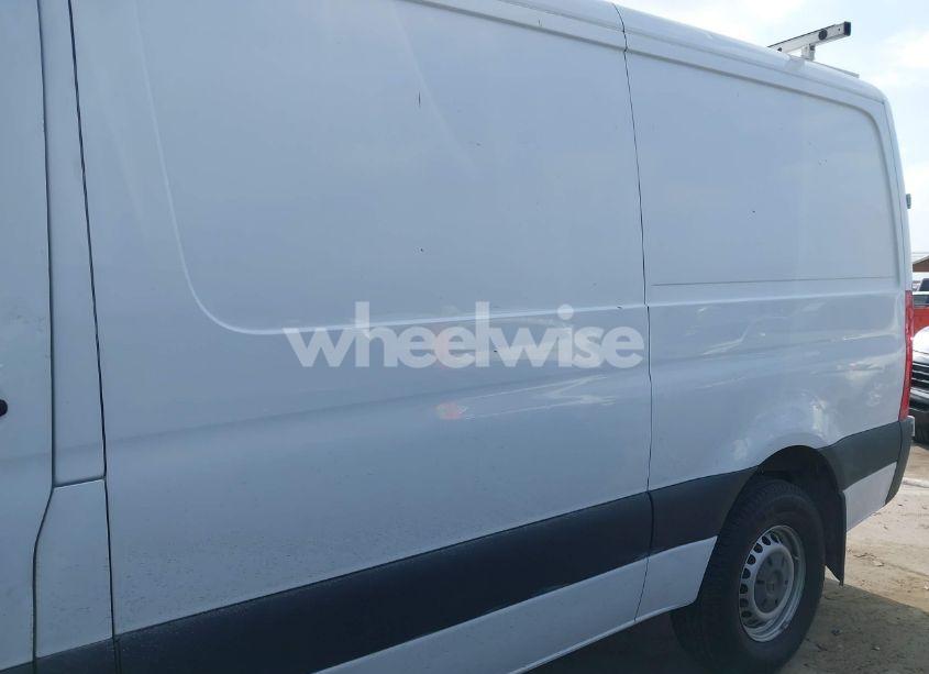 Photo 14 of 2019 Mercedes-benz Sprinter 2500 (VIN WD3PF0CD5KP037660)
