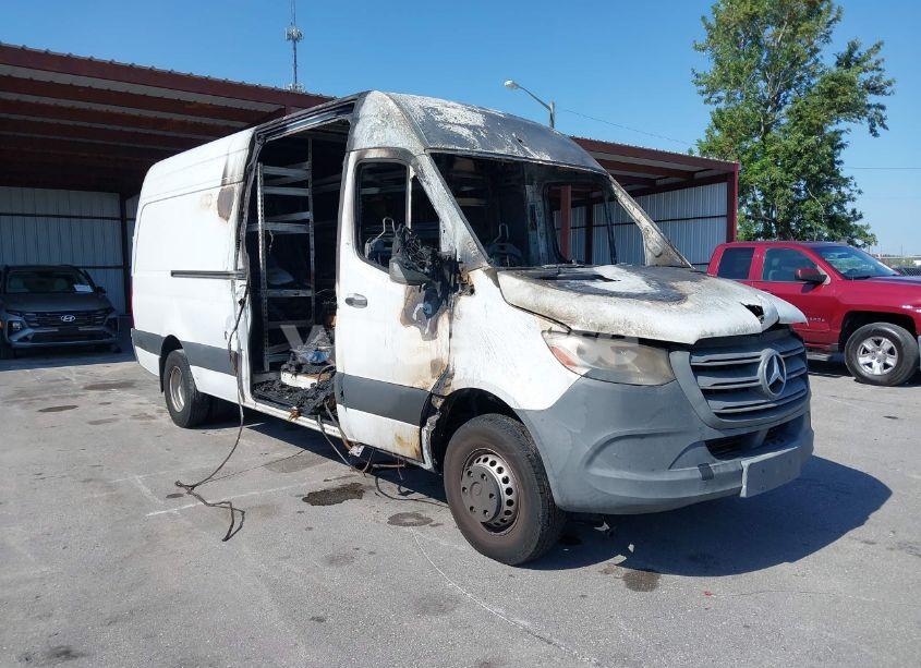 Photo 2 of 2019 Mercedes-benz Sprinter 3500XD HIGH ROOF V6 (VIN WD3PF4CC0KP038696)