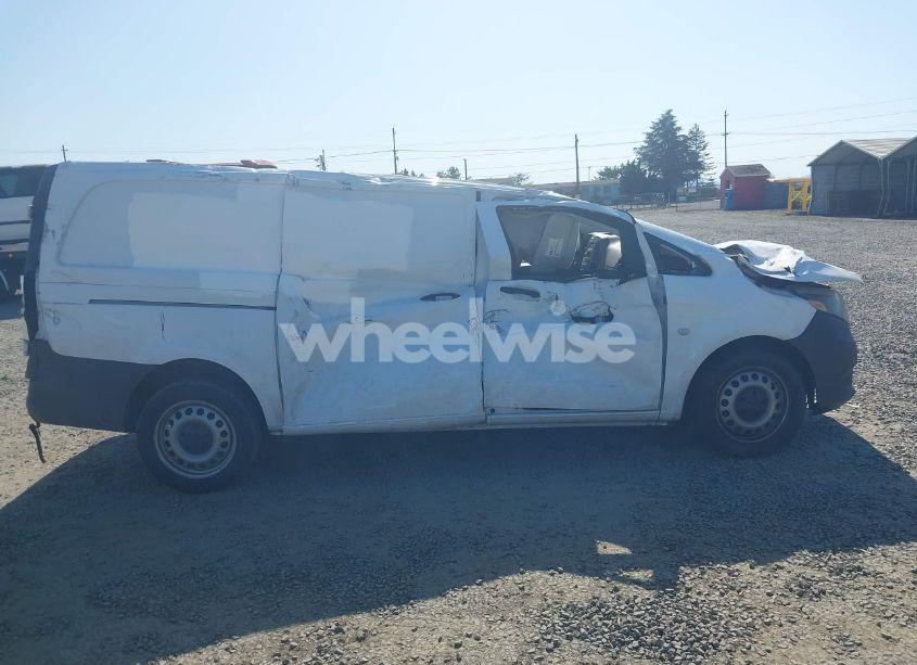 Photo 13 of 2017 Mercedes-benz Metris N/A (VIN WD3PG2EA5H3224490)