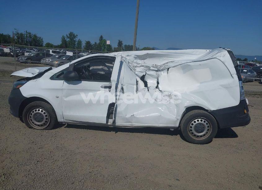 Photo 14 of 2017 Mercedes-benz Metris N/A (VIN WD3PG2EA5H3224490)