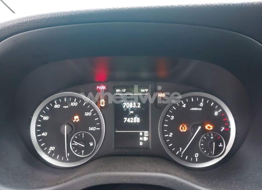 Photo 7 of 2020 Mercedes-benz Metris N/A (VIN WD3PG2EA9L3654645)