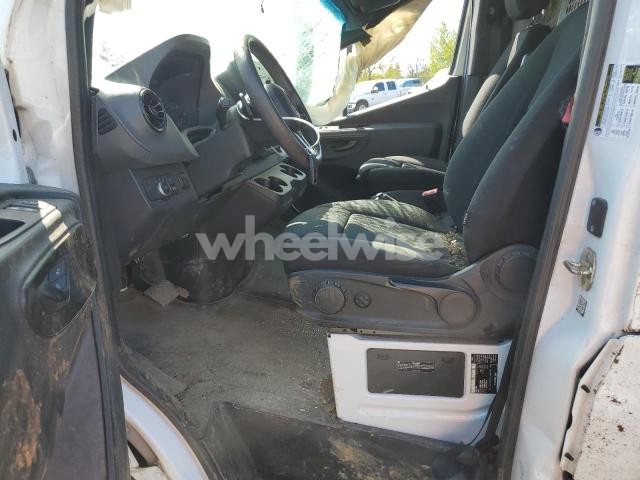 Photo 2 of 2019 MERCEDES-BENZ SPRINTER 2500/3500 (VIN WD4PF0CD8KP155178)