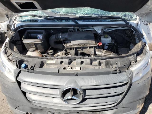 Photo 3 of 2019 MERCEDES-BENZ SPRINTER 2500/3500 (VIN WD4PF0CD8KP155178)