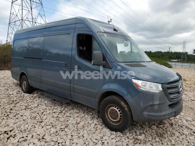 Photo 12 of 2019 MERCEDES-BENZ SPRINTER 2500/3500 (VIN WD4PF1CD1KP138647)