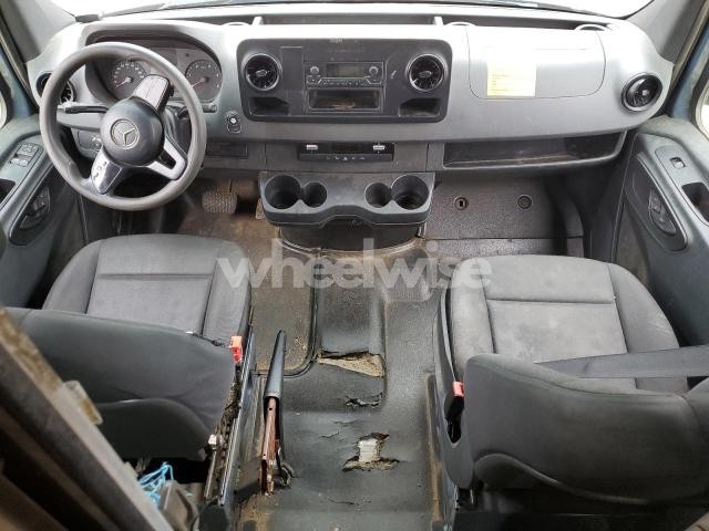 Photo 2 of 2019 MERCEDES-BENZ SPRINTER 2500/3500 (VIN WD4PF1CD1KP138647)