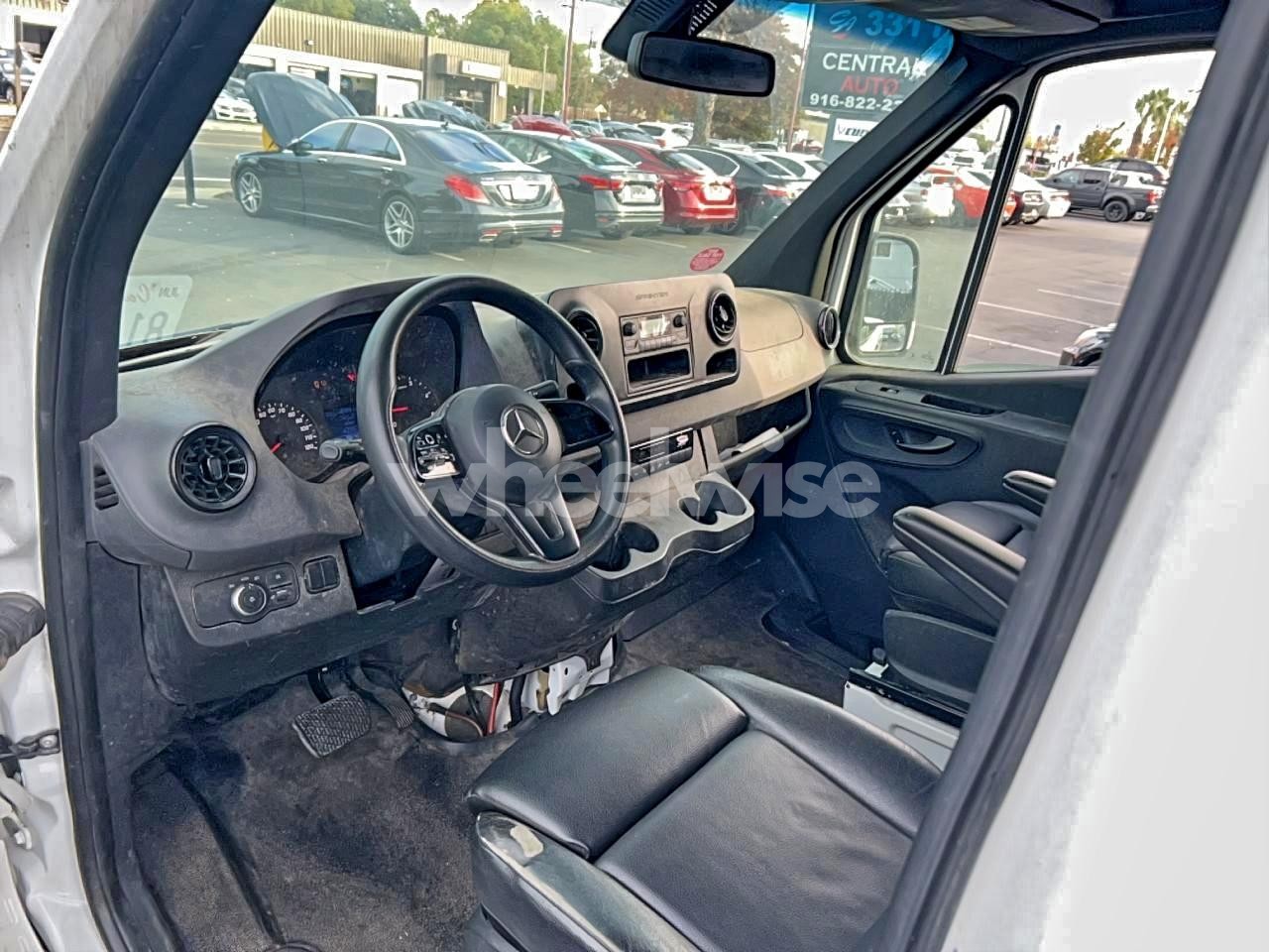 Photo 9 of 2019 MERCEDES-BENZ SPRINTER 2500/3500 (VIN WD4PF1CD4KP072160)