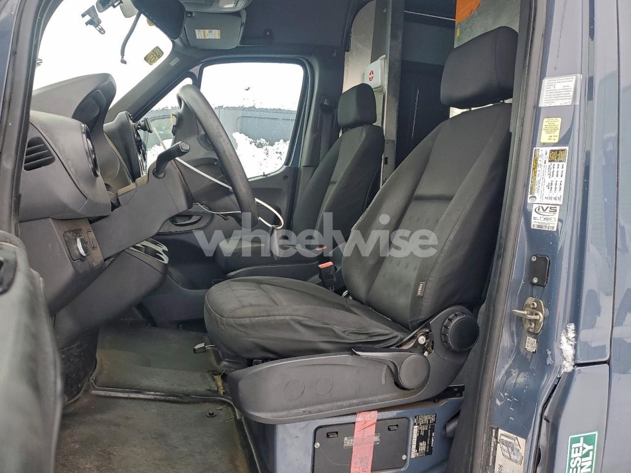 Photo 7 of 2019 MERCEDES BENZ SPRINTER 2500 DELIVERY VAN (VIN WD4PF1CD8KP142078)