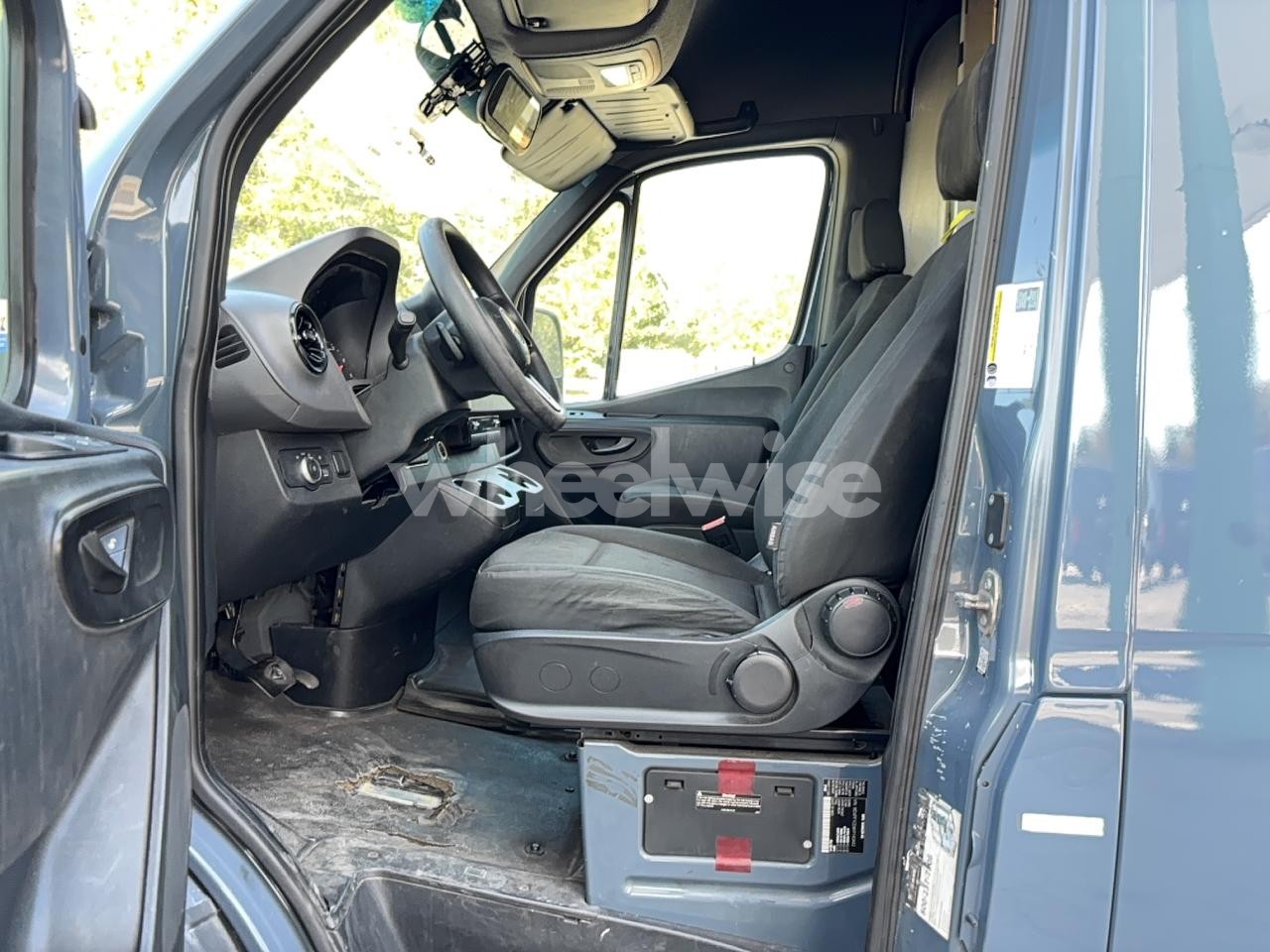 Photo 12 of 2019 MERCEDES-BENZ SPRINTER 2500/3500 (VIN WD4PF1CD8KP143442)