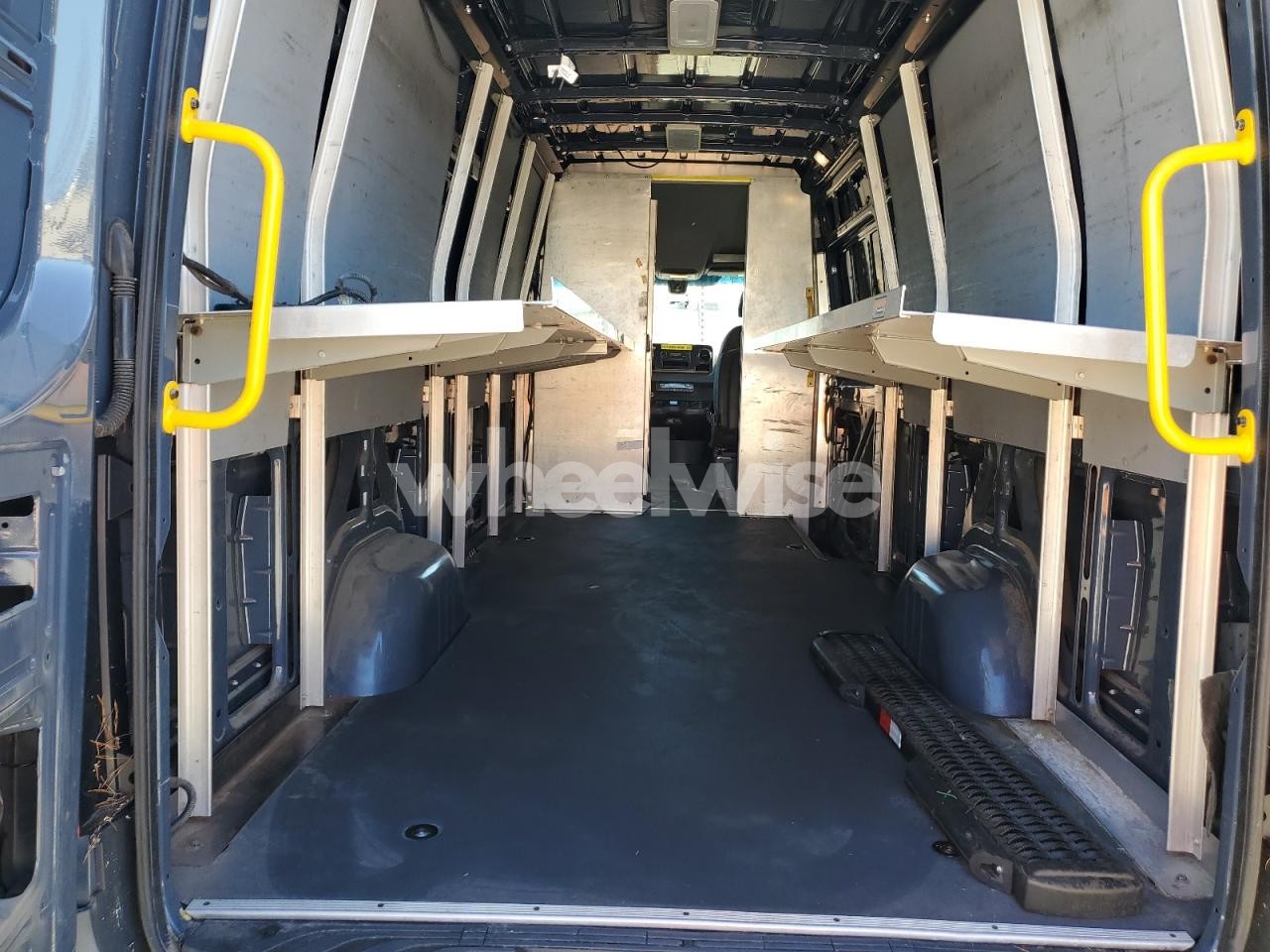 Photo 10 of 2019 MERCEDES BENZ SPRINTER 2 DELIVERY VAN (VIN WD4PF1CD8KP151380)