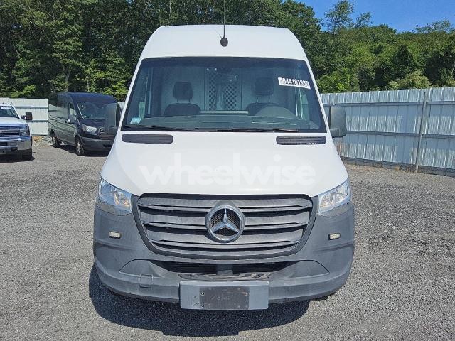 Photo 6 of 2019 MERCEDES-BENZ SPRINTER 2500/3500 (VIN WD4PF1CD9KP022953)