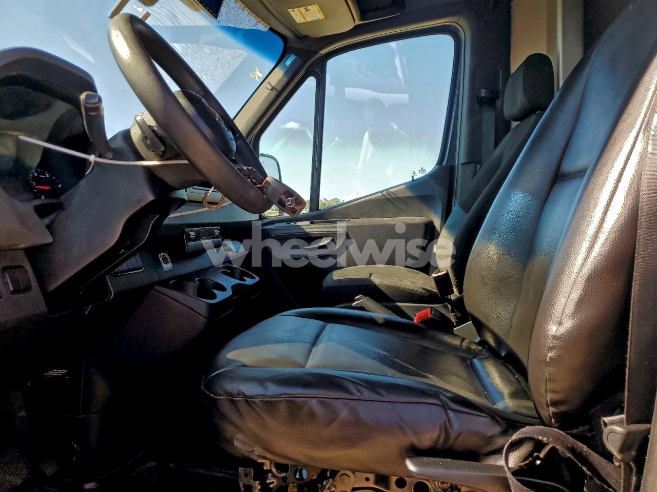 Photo 7 of 2019 MERCEDES-BENZ SPRINTER 2500/3500 (VIN WD4PF1CDXKT013170)