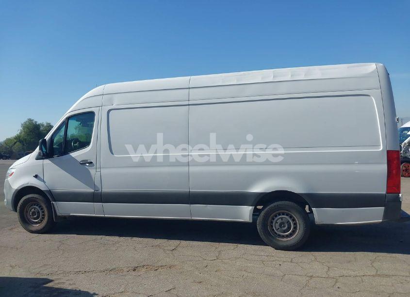 Photo 14 of 2019 Mercedes-benz Sprinter 2500 HIGH ROOF I4 (VIN WD4PF1ED2KT013726)