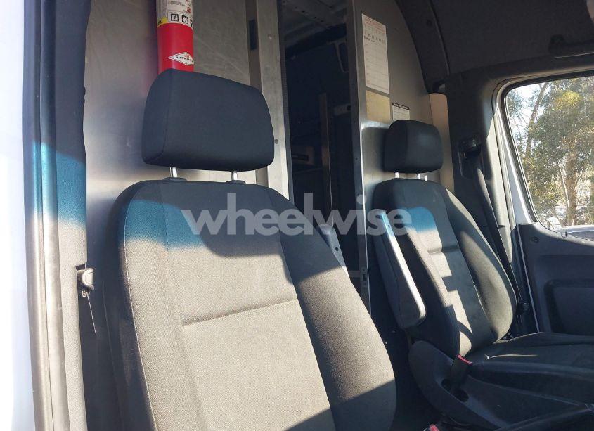 Photo 8 of 2019 Mercedes-benz Sprinter 2500 HIGH ROOF I4 (VIN WD4PF1ED2KT013726)