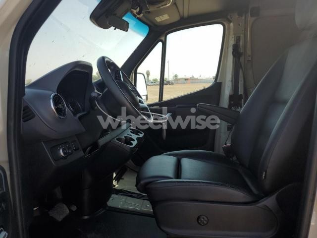 Photo 10 of 2019 MERCEDES-BENZ SPRINTER 3500/4500 (VIN WD4PF4CD4KP115591)