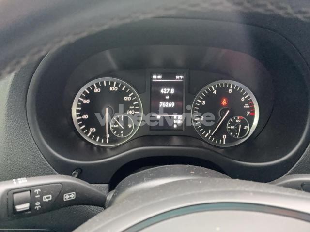 Photo 3 of 2017 MERCEDES-BENZ METRIS N/A (VIN WD4PG2EE4H3222082)