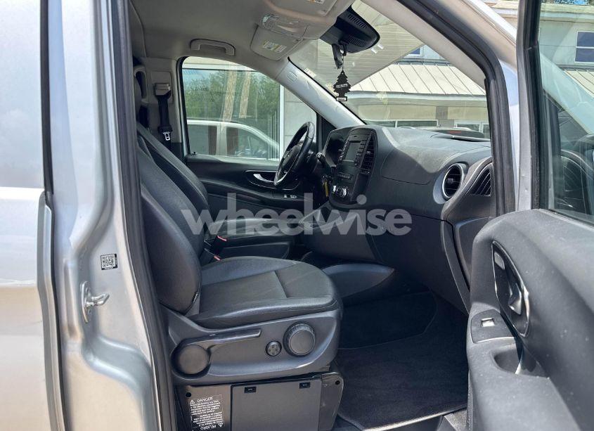 Photo 5 of 2016 Mercedes-benz Metris (VIN WD4PG2EEXG3097393)