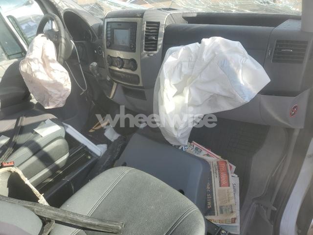 Photo 8 of 2018 LEISURE TRAVEL VANS LTD. LEISURE CLASS C MOTORHOMES (VIN WDAPF4CC3J9754052)