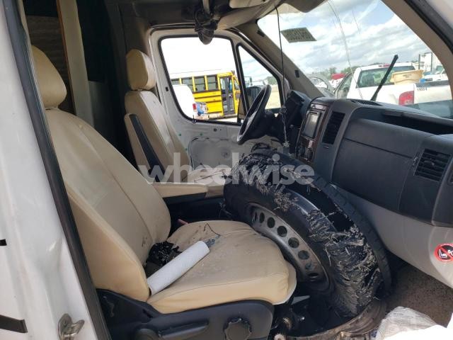 Photo 2 of 2014 MERCEDES-BENZ SPRINTER 3500 (VIN WDAPF4CC9E9558574)