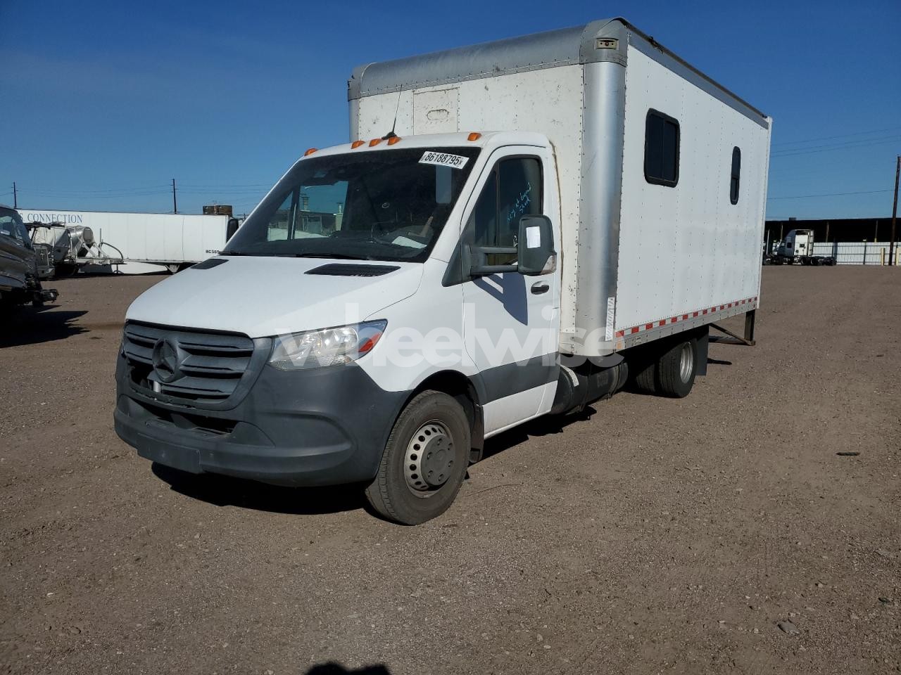 Photo 2 of 2019 MERCEDES-BENZ SPRINTER 3500/4500 (VIN WDAPF4CD2KN019063)