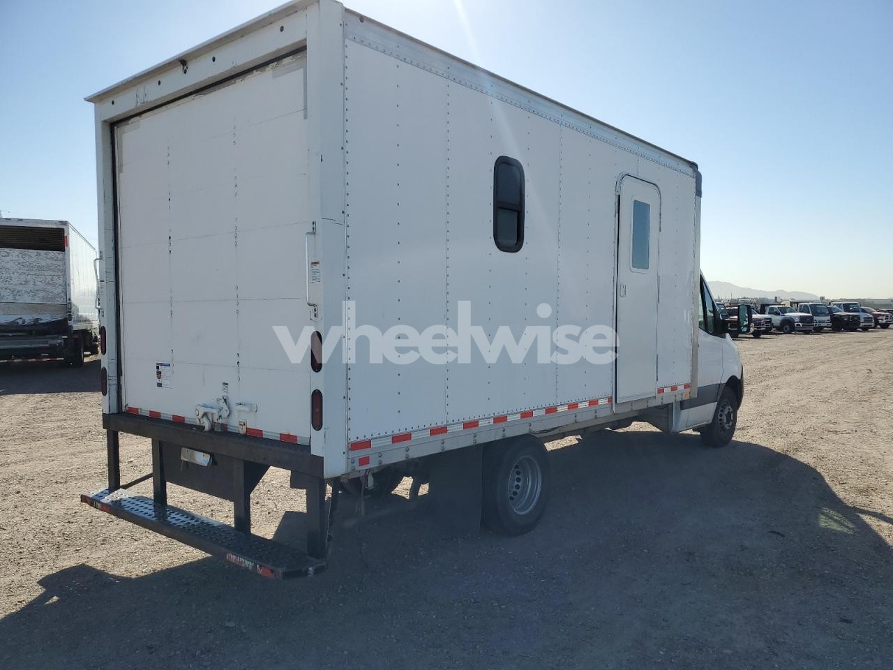 Photo 4 of 2019 MERCEDES-BENZ SPRINTER 3500/4500 (VIN WDAPF4CD2KN019063)