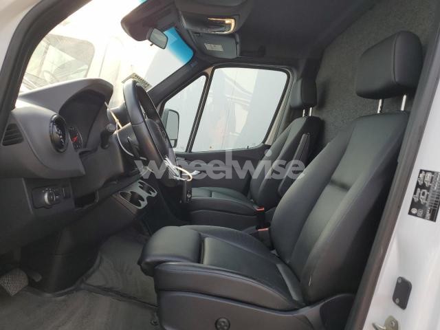 Photo 6 of 2019 MERCEDES-BENZ SPRINTER 3500/4500 (VIN WDAPF4CD6KN015095)