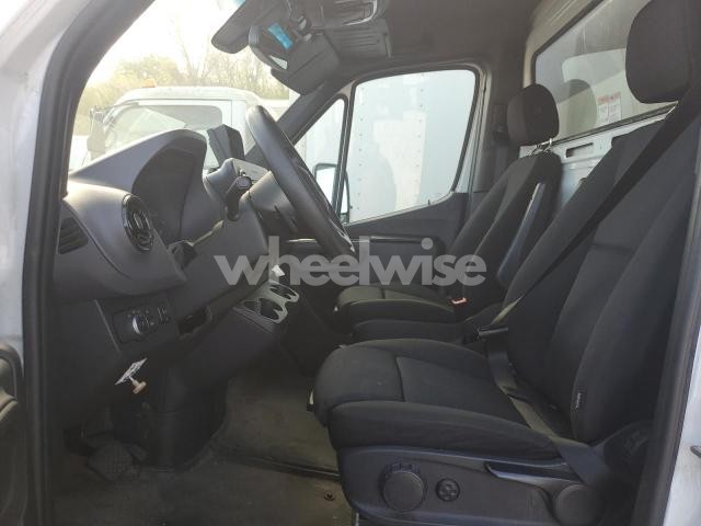 Photo 7 of 2019 MERCEDES-BENZ SPRINTER 3500/4500 (VIN WDAPF4CD7KN035386)