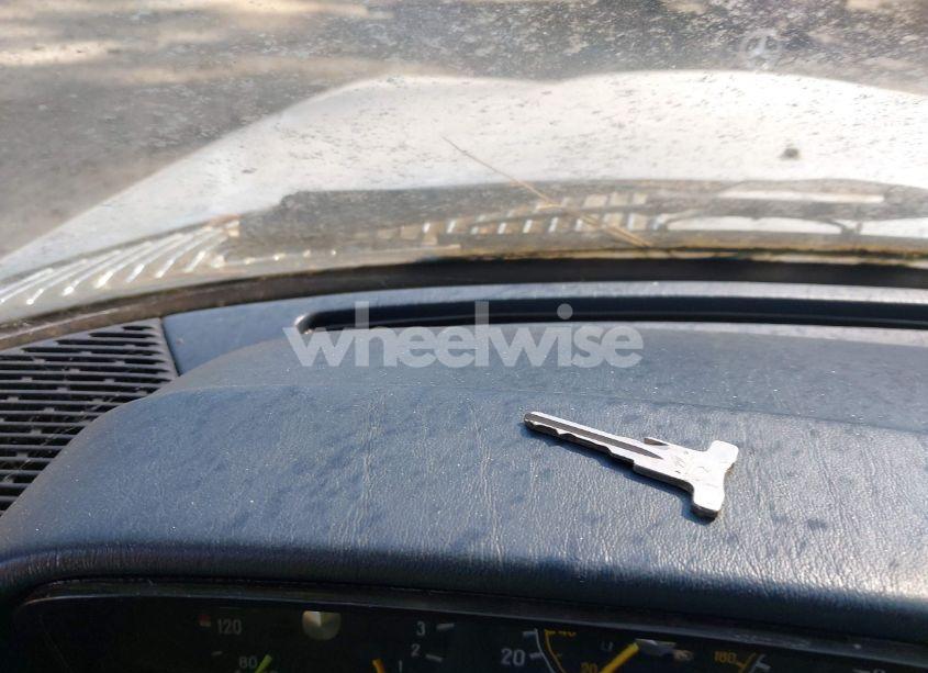 Photo 11 of 1981 Mercedes Benz 240D (VIN WDB12303312096970)