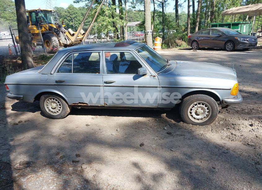 Photo 13 of 1981 Mercedes Benz 240D (VIN WDB12303312096970)