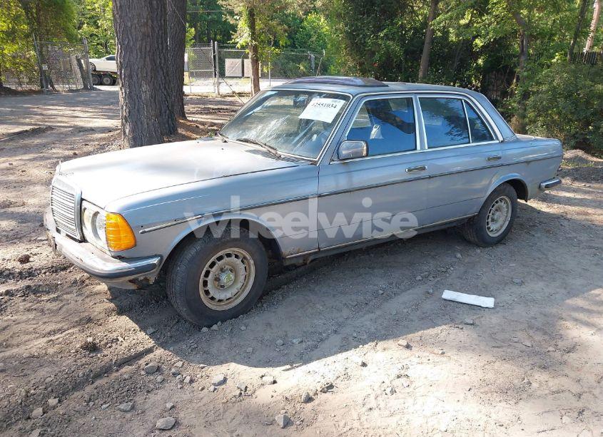 Photo 2 of 1981 Mercedes Benz 240D (VIN WDB12303312096970)