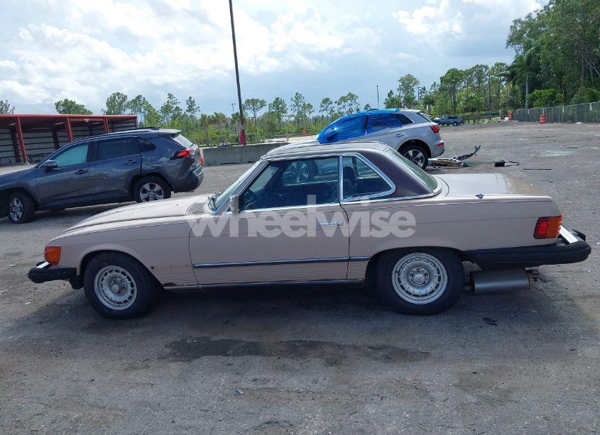 Photo 18 of 1983 Mercedes-benz 380 SL (VIN WDBBA45A1DB020815)