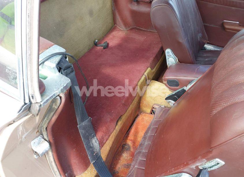 Photo 8 of 1983 Mercedes-benz 380 SL (VIN WDBBA45A1DB020815)