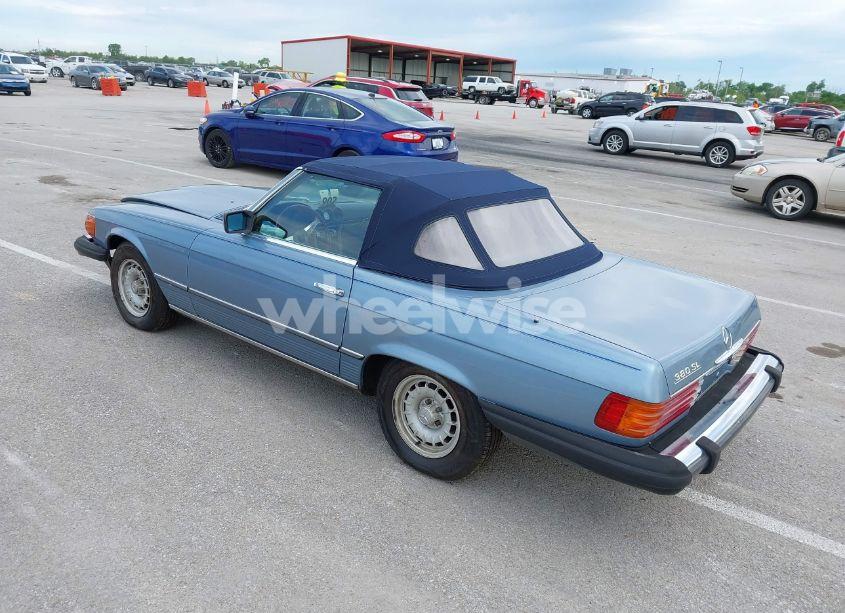 Photo 3 of 1985 Mercedes-benz 380 SL (VIN WDBBA45C7FA020232)