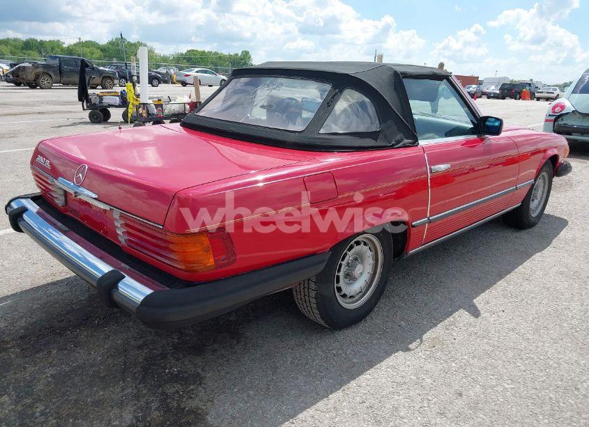 Photo 4 of 1985 Mercedes-benz 380 SL (VIN WDBBA45C7FA021767)