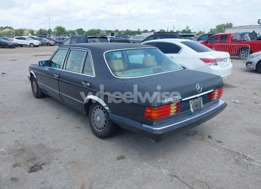 Photo 3 of 1989 Mercedes-benz 420 SEL (VIN WDBCA35E1KA466385)