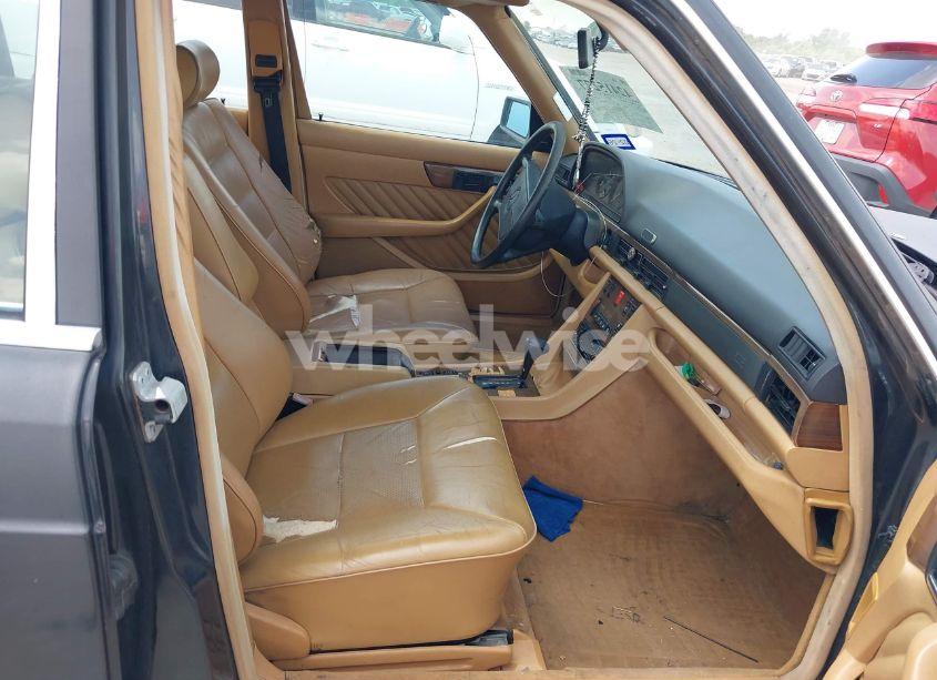 Photo 5 of 1989 Mercedes-benz 420 SEL (VIN WDBCA35E1KA466385)